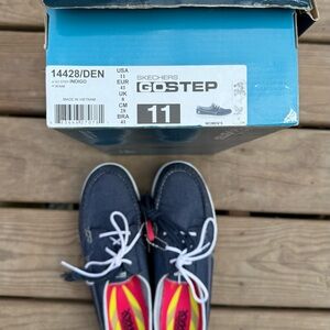 Skechers GoStep Shoes - Denim blue. Size 11